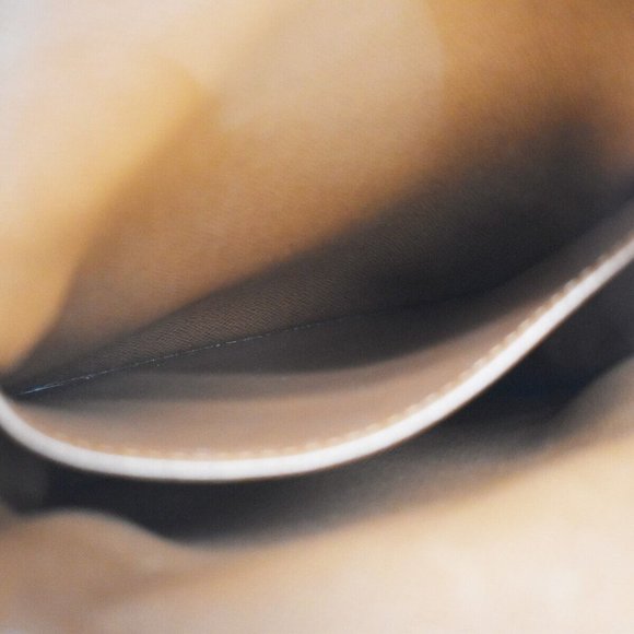 LOUIS VUITTON Amazon Crossbody Shoulder Bag - Picture 3 of 15